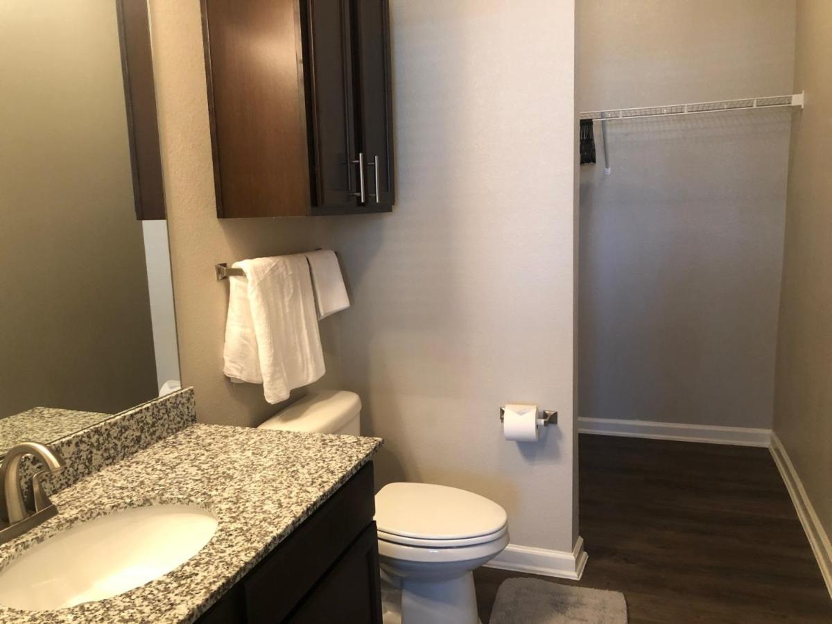 Spacious Furnished Resort Style Apartments Tomball Chambre photo