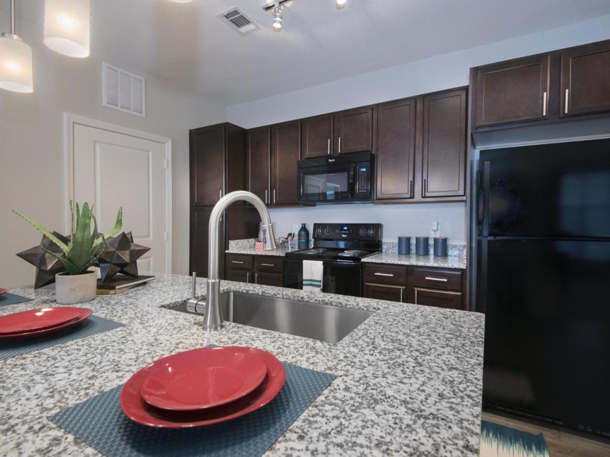 Spacious Furnished Resort Style Apartments Tomball Chambre photo